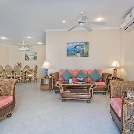 Butterfly Garden Boutique Residences Large Luxury Apts And Villas A Lifetsyle Destination By Neang, Everything You Need All Right Here 1-3 Bedrooms 110 To 190 Sq Mtrs, 2 Full Bathrooms, Rain Shower, Spa Bath, Bbq, Free Wifi, Staff 24-7, Close To Beac Pattaya Eksteriør billede