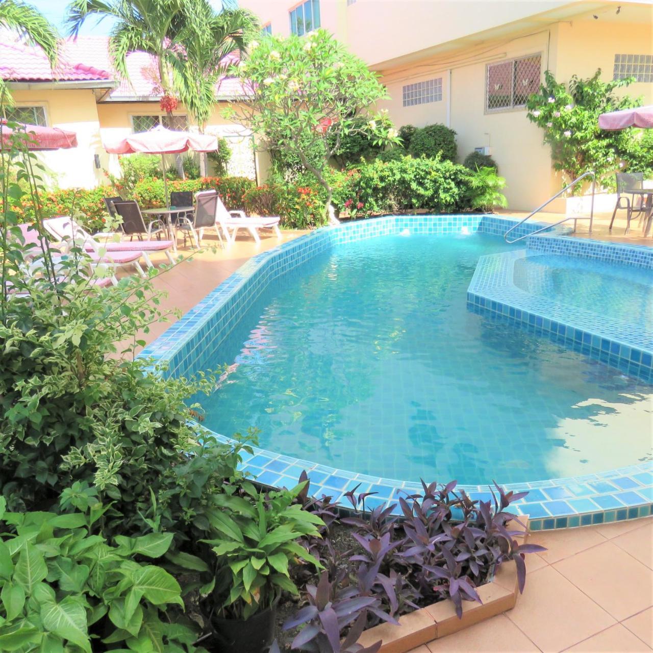 Butterfly Garden Boutique Residences Large Luxury Apts And Villas A Lifetsyle Destination By Neang, Everything You Need All Right Here 1-3 Bedrooms 110 To 190 Sq Mtrs, 2 Full Bathrooms, Rain Shower, Spa Bath, Bbq, Free Wifi, Staff 24-7, Close To Beac Pattaya Eksteriør billede